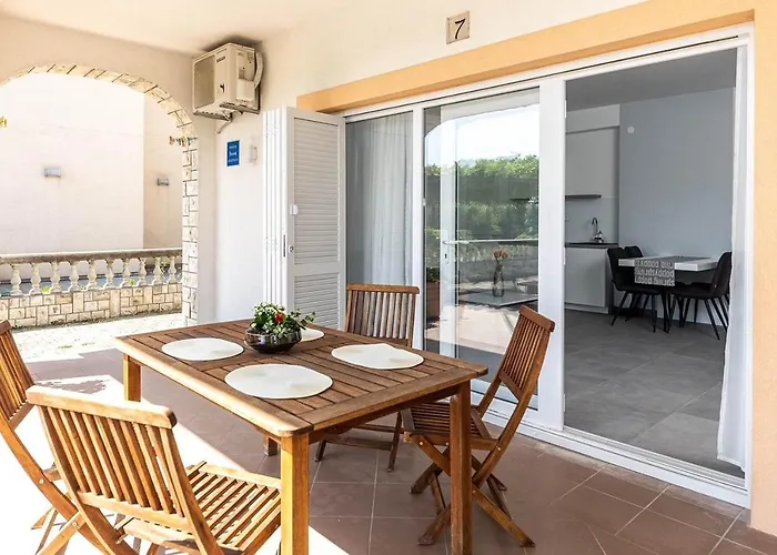 아파트 With Parking Space - 5589