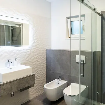 Apartment With A Parking Space - 5589 Crikvenica