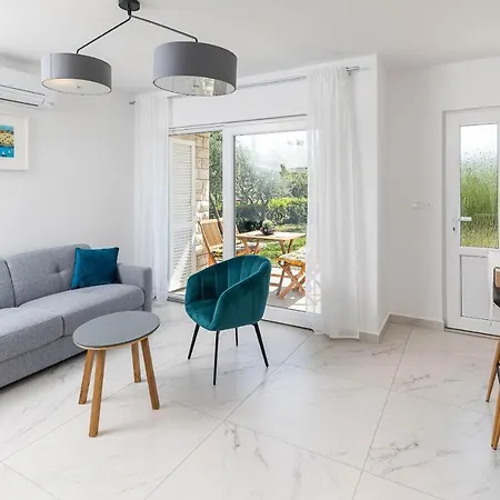 With Parking Space - 5589 アパート